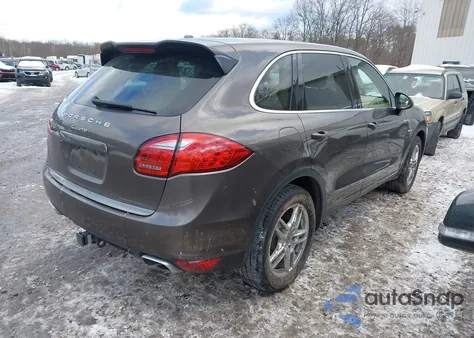 2013 Porsche Cayenne Diesel из США, поврежденный, VIN WP1AF2A27DLA38617